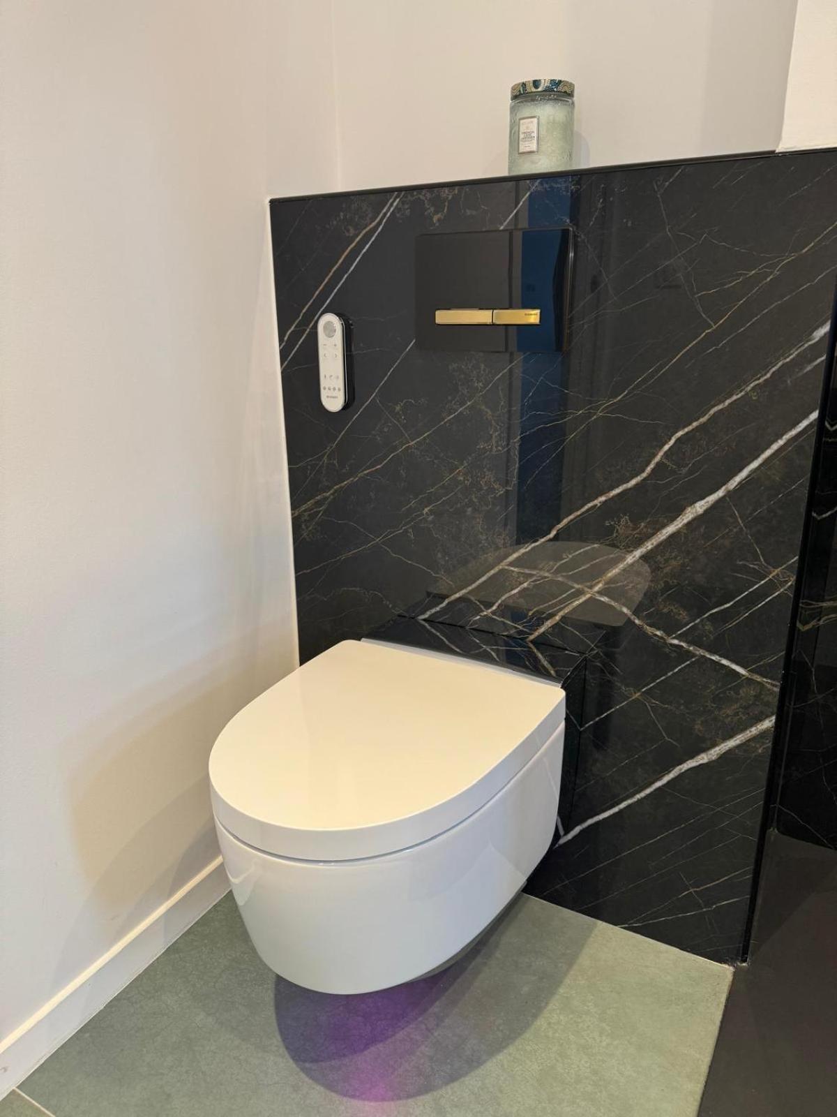 Modern Green & White - Apartments T3 60M2 Annecy - Parking Prive - Wifi - Netflix Exteriör bild